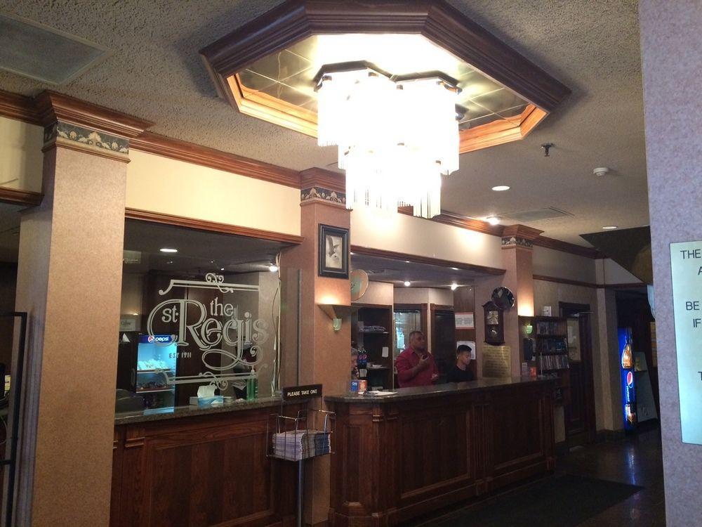 St. Regis Hotel Winnipeg Buitenkant foto